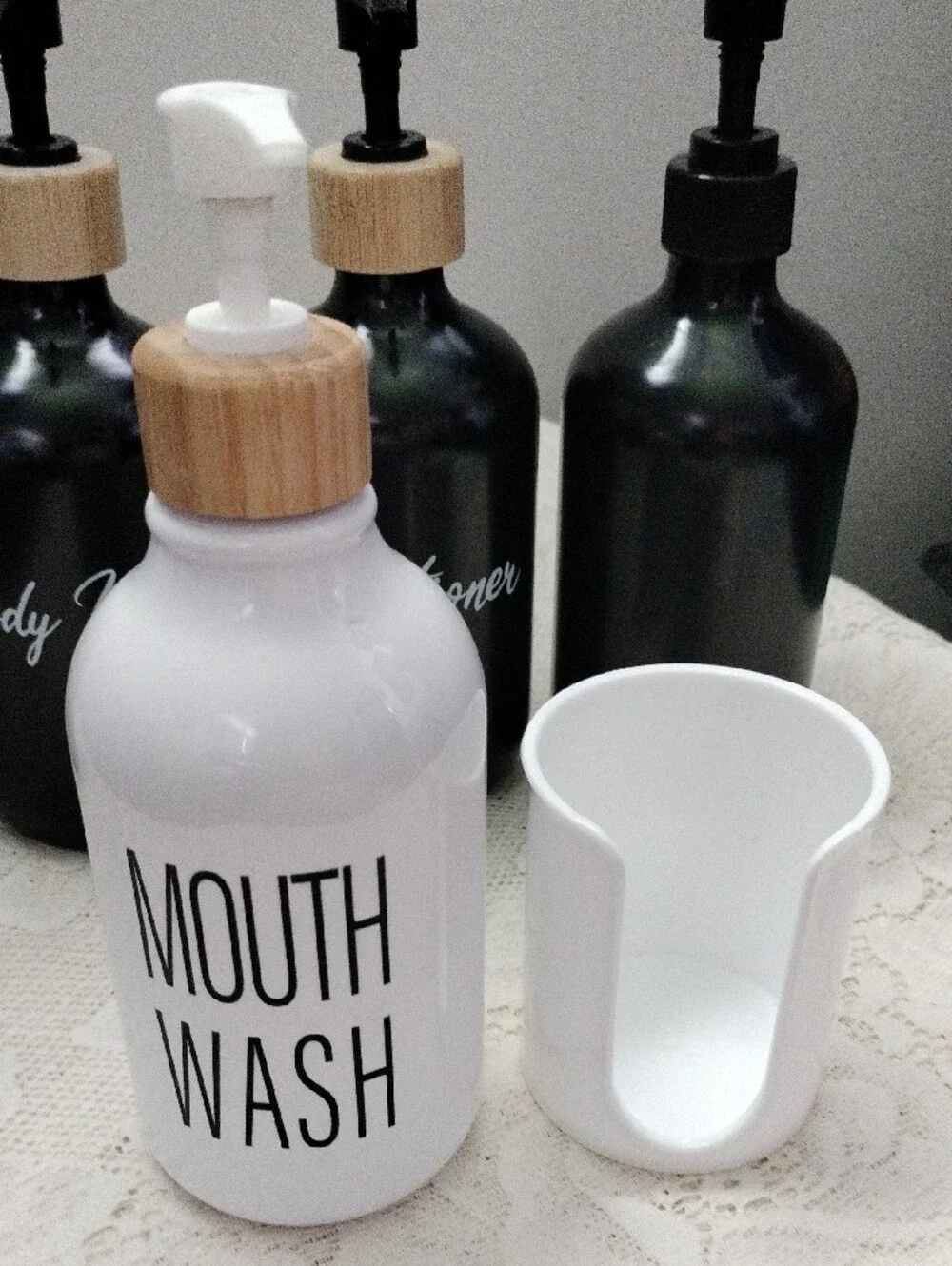 White Mouth Wash Dispenser / Black Plastic Bamboo Look Bath Bottles In Plastic